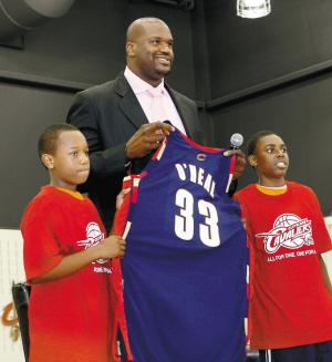 湖人东契奇组合净效率+13.5，詹姆斯替换后跌至-13.1（湖人搭东契奇组合净效+13.5，换成詹姆斯后降至-13.1）