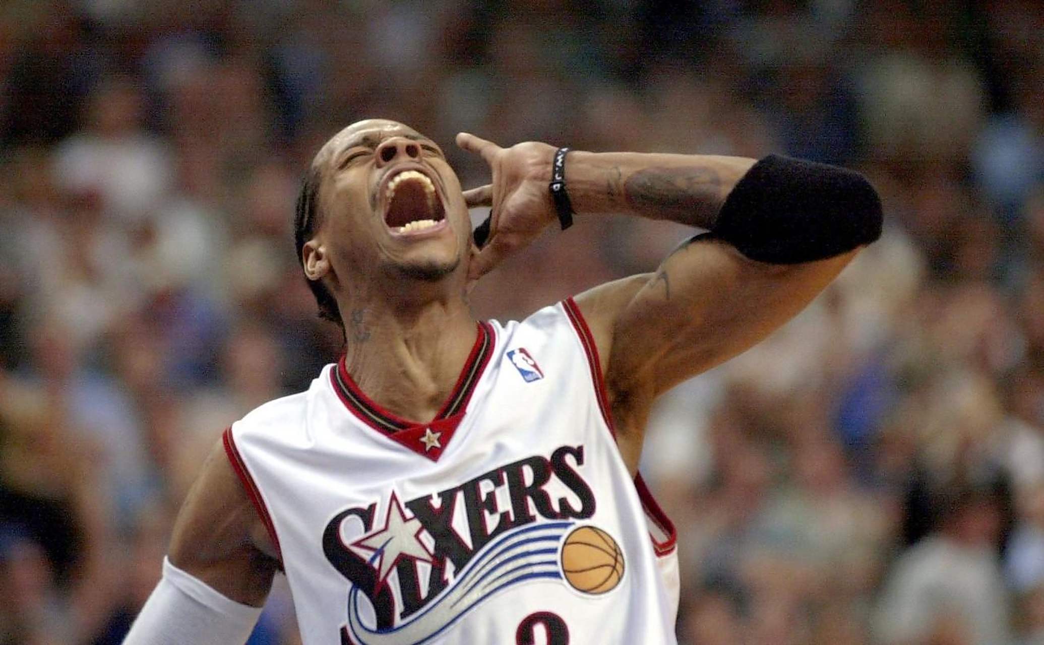 鲁尼：范尼曾因感受到将被我和C罗取代，沮丧到离开训练场（鲁尼回忆：范尼因担心被我与C罗取代，郁闷离开训练场）